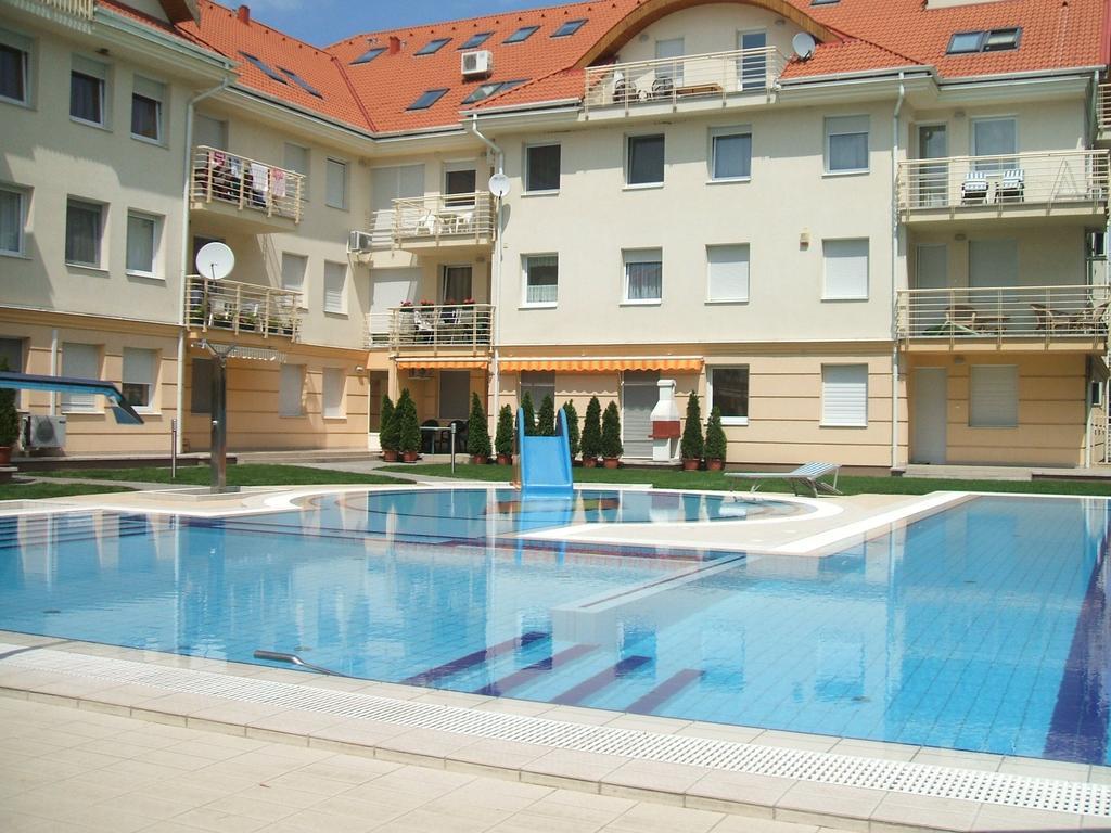 Aqua Wellness Apartments Hajdúszoboszló Oda fotoğraf